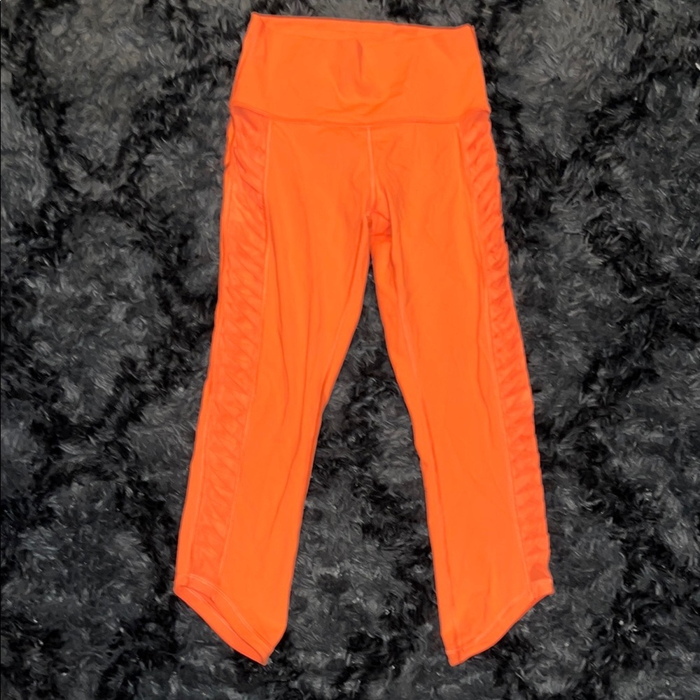 🍋LuLuLemon Vibrant Orange Leggings